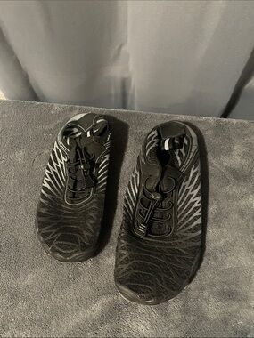 Women's Black Water-Friendly Slip-On Athletic Shoes